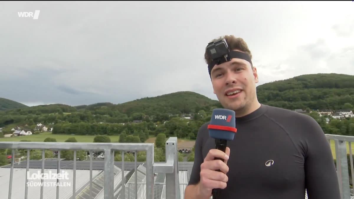 WDR Lokalzeit Südwestfalen berichtet live von der Eröffnung der Wasserrutsche ShootingSTAR
